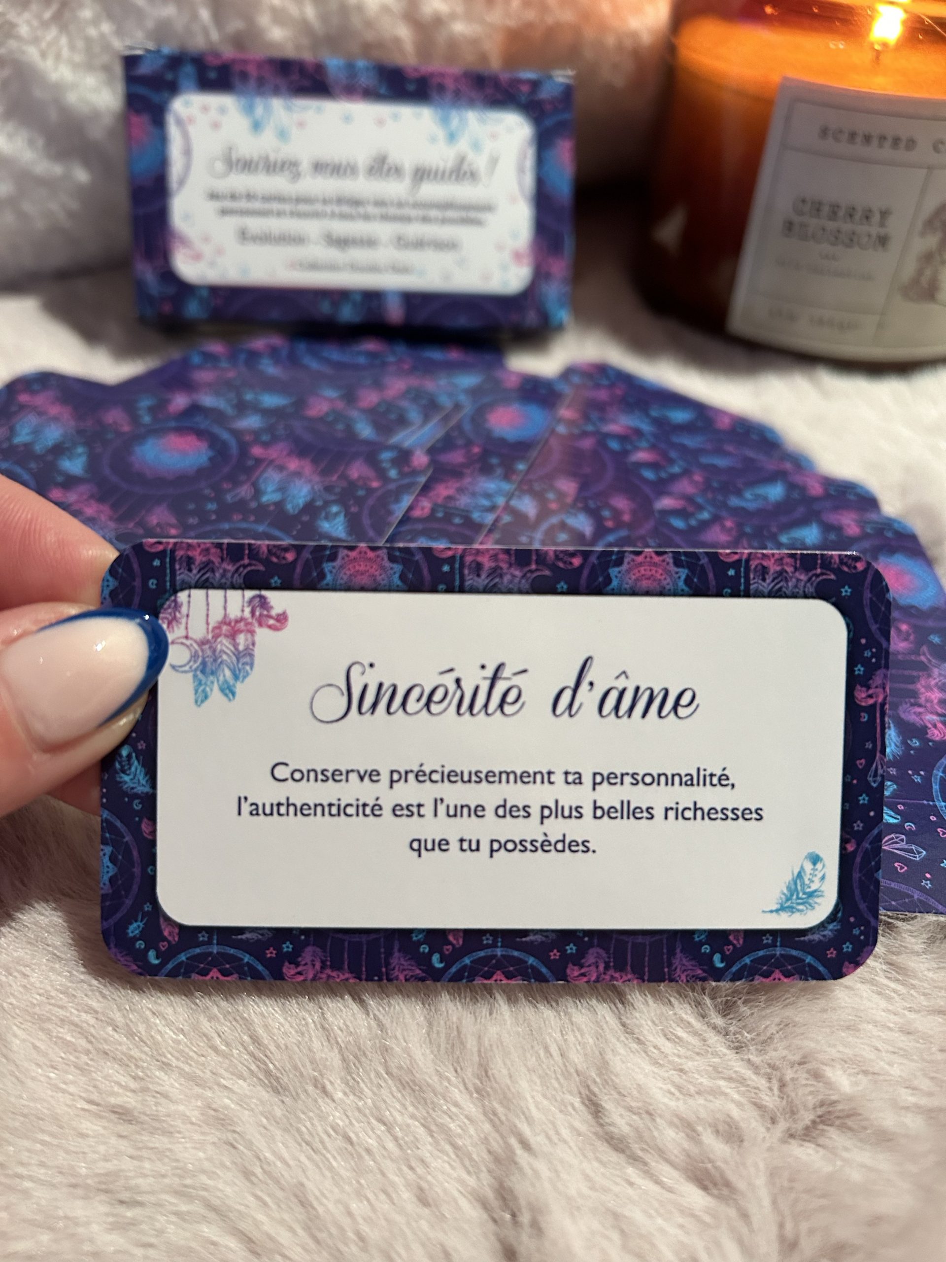 SOURIEZ, VOUS ÊTES GUIDÉS ! 50 cartes de Guidance, un soutien céleste au quotidien - en Français / Fdp compris – Image 4