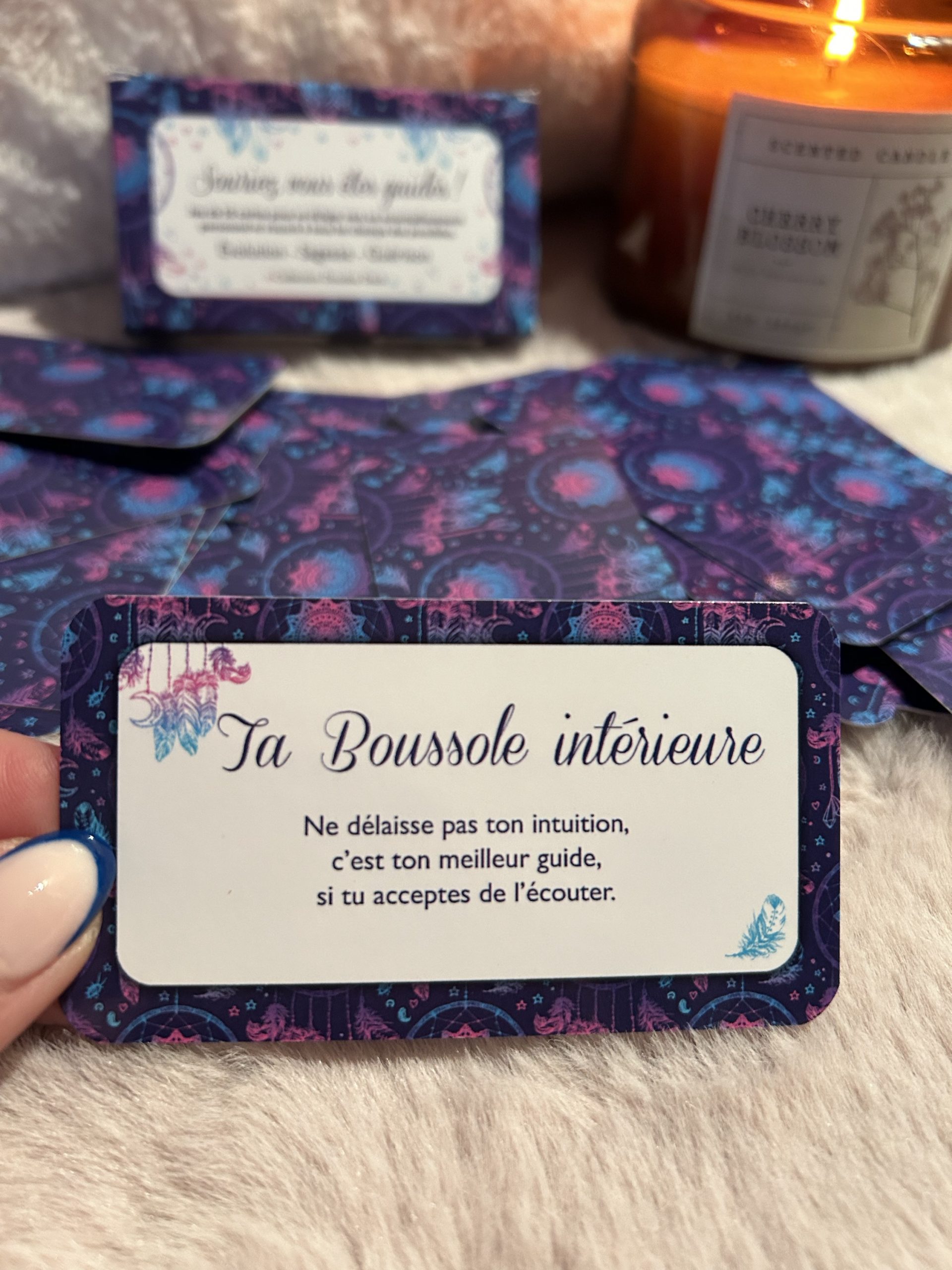 SOURIEZ, VOUS ÊTES GUIDÉS ! 50 cartes de Guidance, un soutien céleste au quotidien - en Français / Fdp compris – Image 2