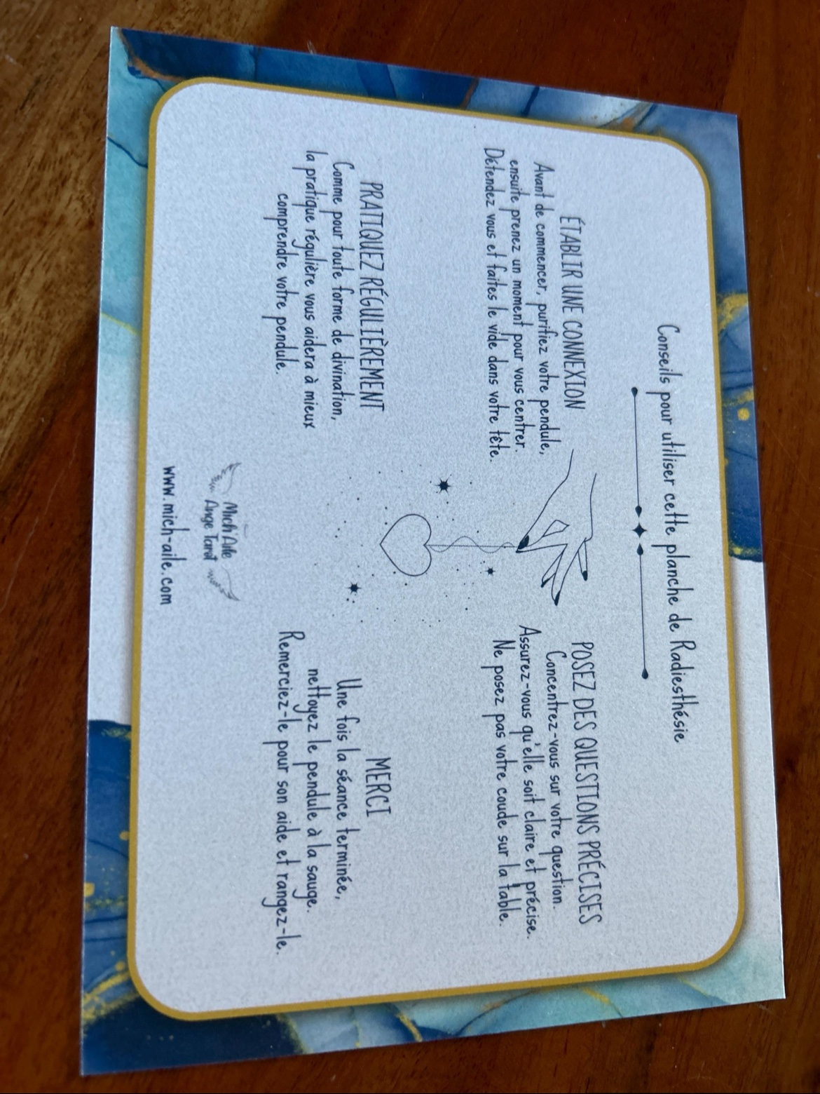 Pendule en QUARTZ ROSE + pochon en lin avec petite planche de radiesthésie / ⚠️ Aucune expédition internationale – France uniquement. – Image 4